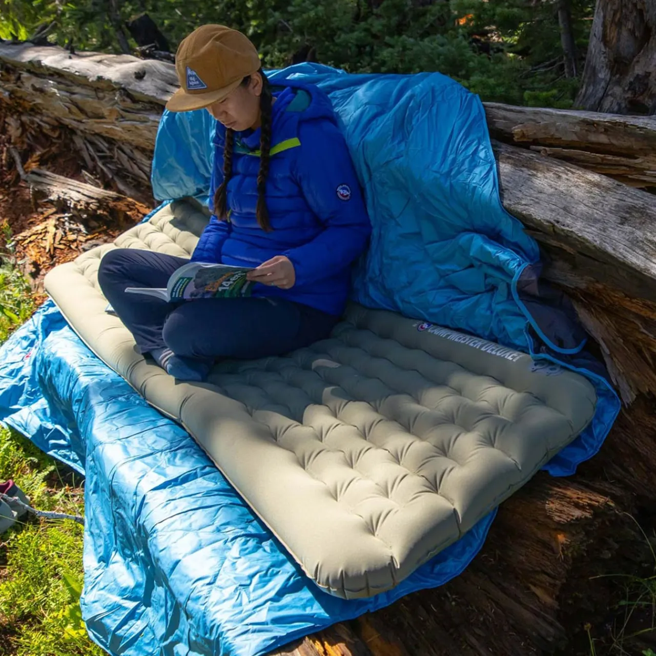 Hot Campmeister Deluxe Insulated Sleeping Mat - Regular Wide Ultralight Airbeds