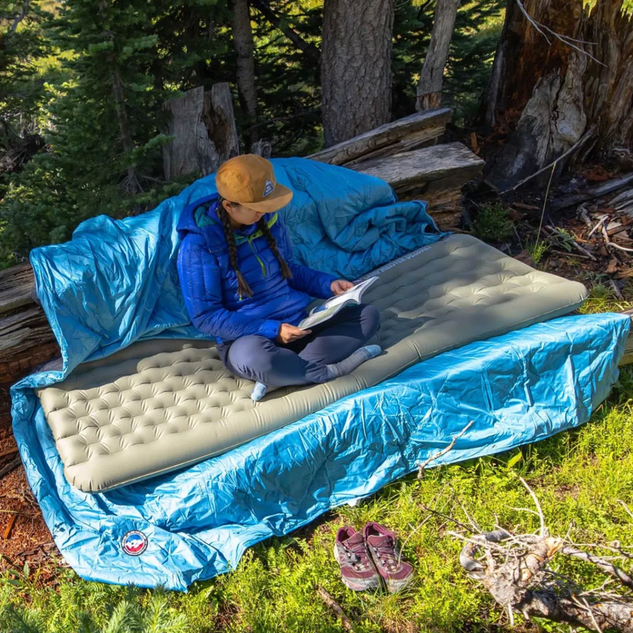 Hot Campmeister Deluxe Insulated Sleeping Mat - Regular Wide Ultralight Airbeds