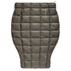 Clearance Ember 7C/45F Down Quilt Quilts