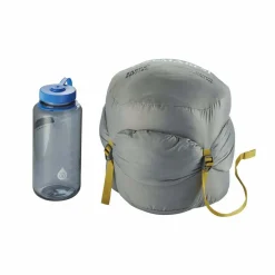 Clearance Saros 20 Synthetic Sleeping Bag Synthetic Sleeping Bags