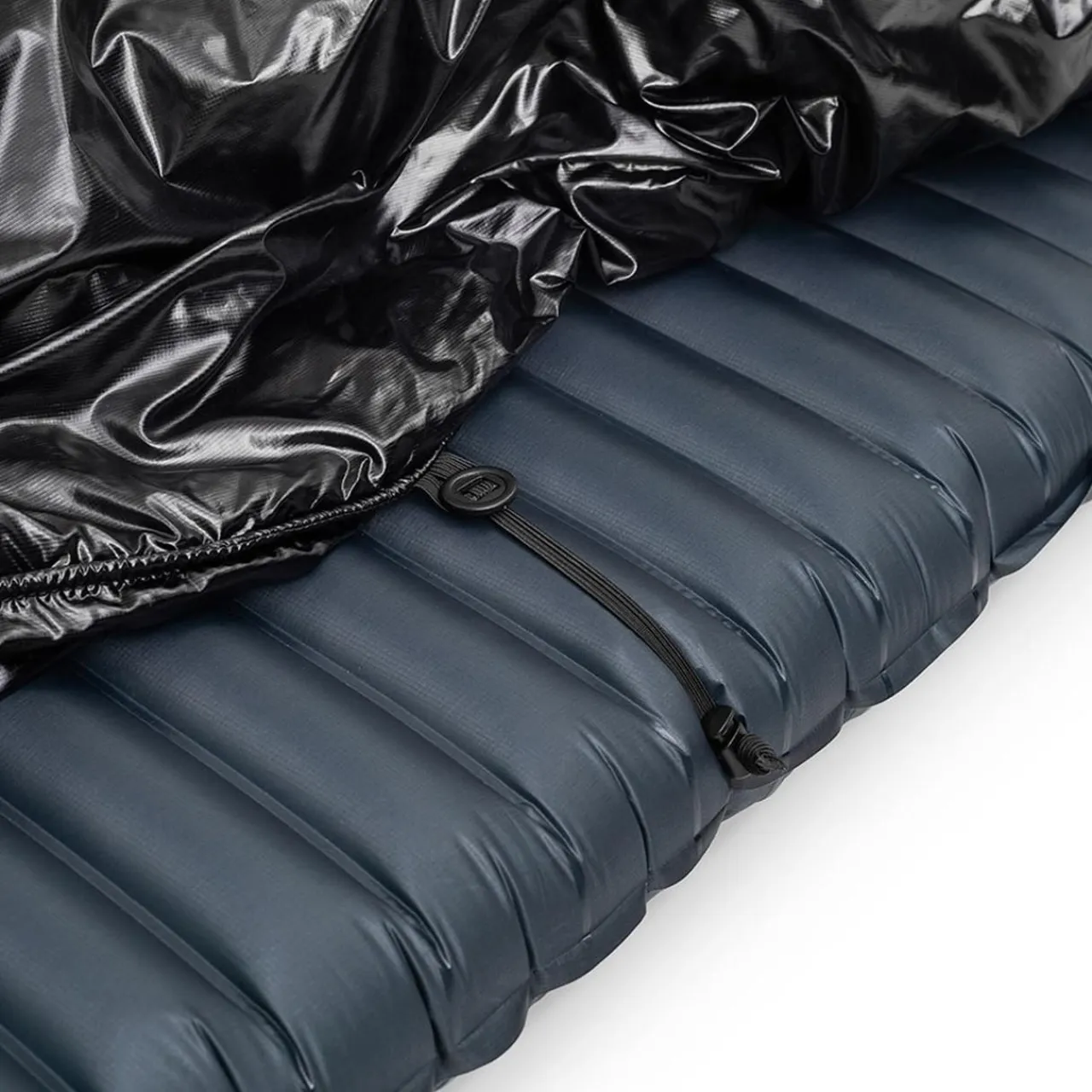 New Simple Quilt Apex 10D -2C Synthetic Quilt Quilts