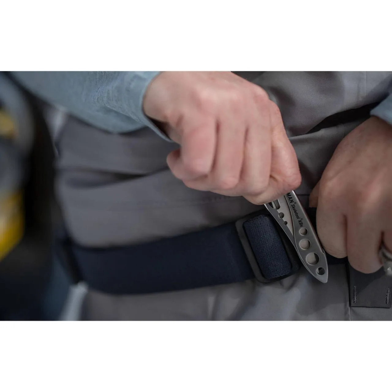 Hot Skeletool KBx Knife Pocket Knives & Tools